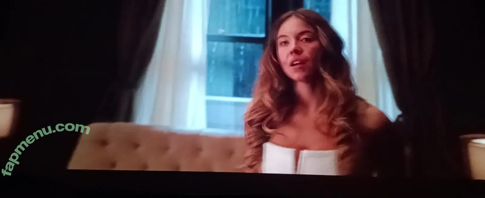 Sydney Sweeney nude photo #3735 (gal_gadot / sydney_sweeney)