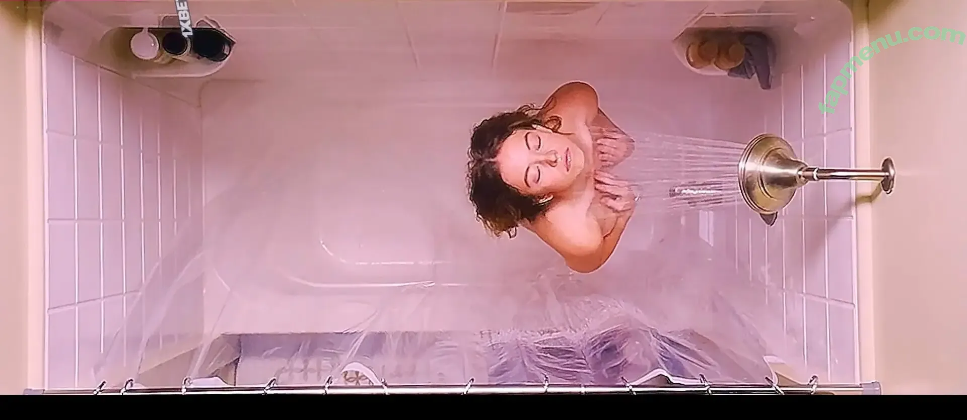 Sydney Sweeney nude photo #3765 (gal_gadot / sydney_sweeney)