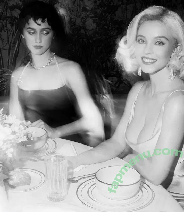 Sydney Sweeney nude photo #3780 (gal_gadot / sydney_sweeney)