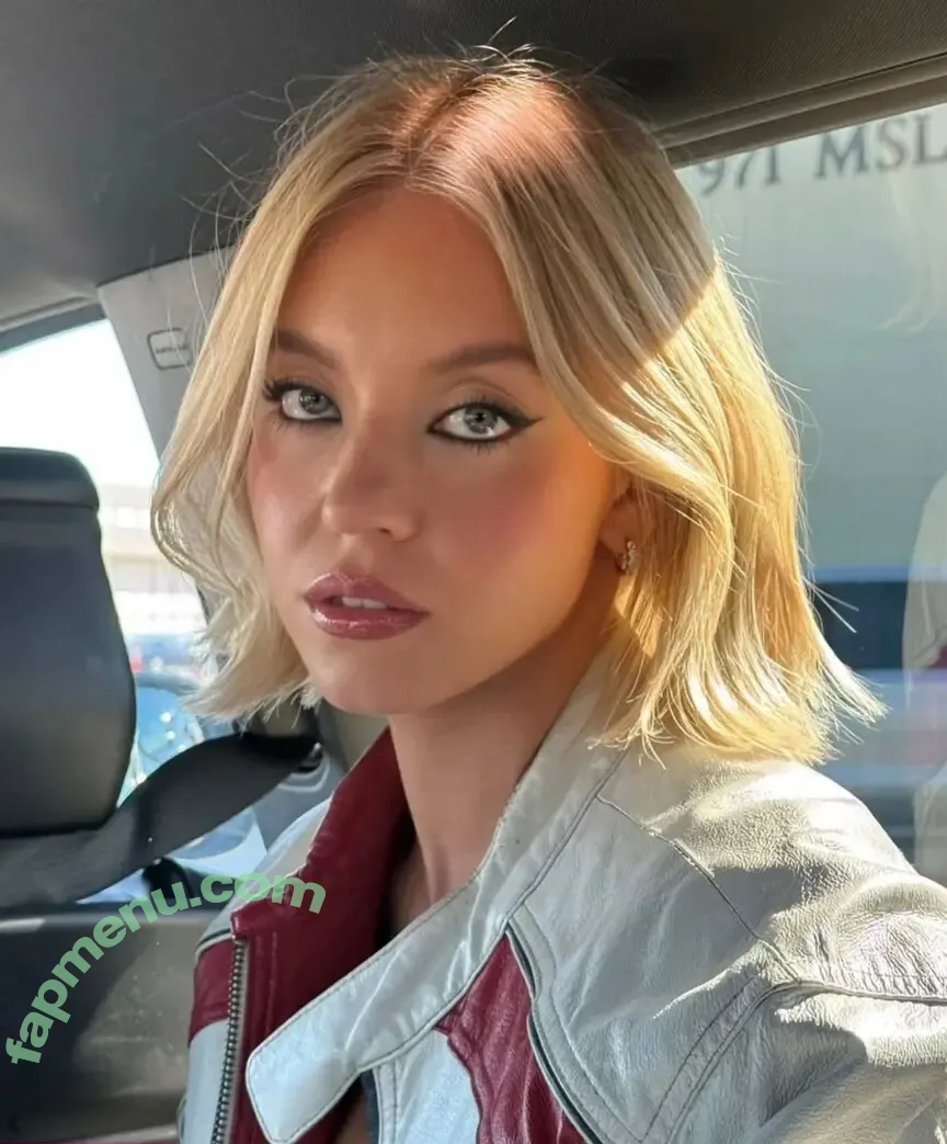 Sydney Sweeney nude photo #3799 (gal_gadot / sydney_sweeney)