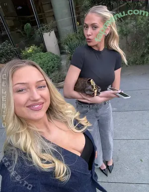 Sydney Thomas / iamsydneythomas / sydneythomasxxx nude photo #0303