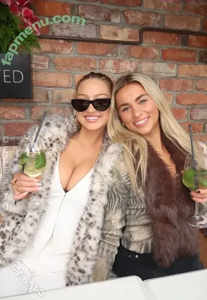 Sydney Thomas / iamsydneythomas / sydneythomasxxx nude photo #0305