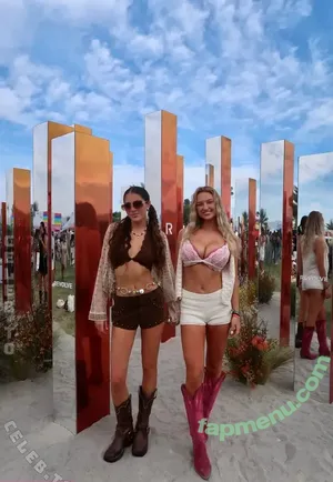 Sydney Thomas / iamsydneythomas / sydneythomasxxx nude photo #0306