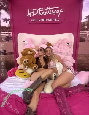 Sydney Thomas / iamsydneythomas / sydneythomasxxx nude photo #0310