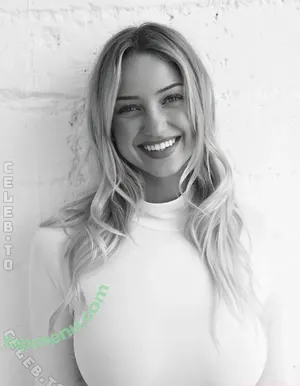 Sydney Thomas / iamsydneythomas / sydneythomasxxx nude photo #0340