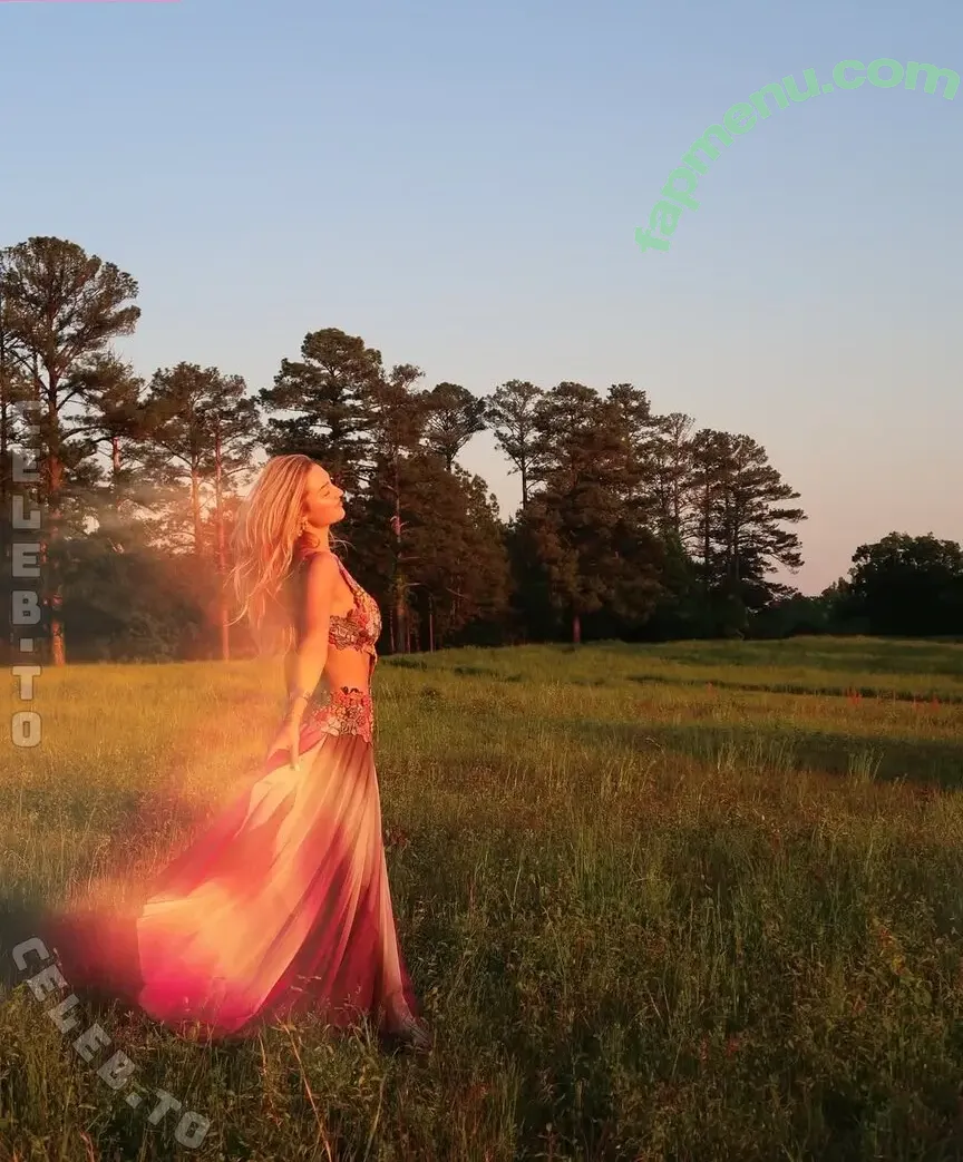 Sydney Thomas nude photo #0328 (iamsydneythomas / sydneythomasxxx)