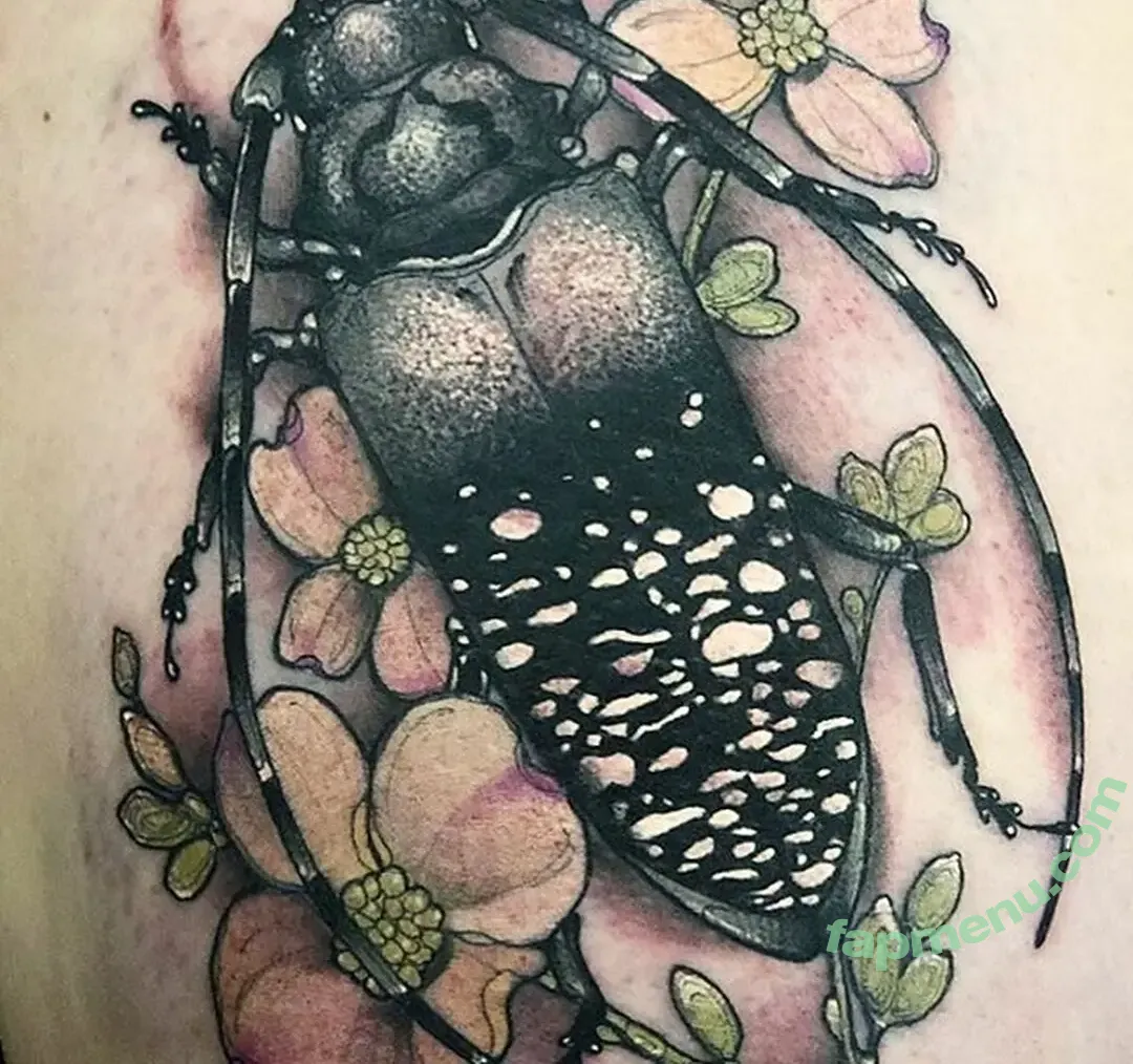 sydneydyer nude photo #0008 (white.trash.flash)