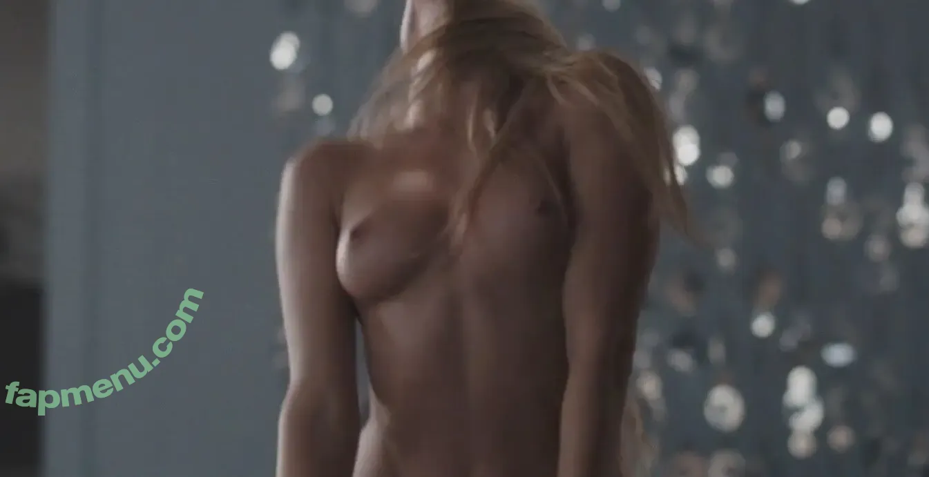 sydneysweeney nude photo #0005 (sydneysweeney)