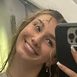 sydneyvmayy / sydneyvmay nude photo #0002