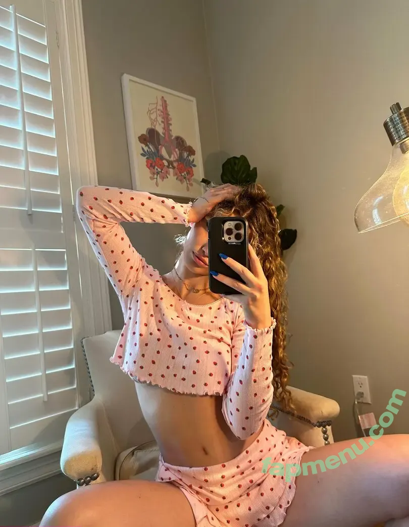 sydneyvmayy nude photo #0012 (sydneyvmay)