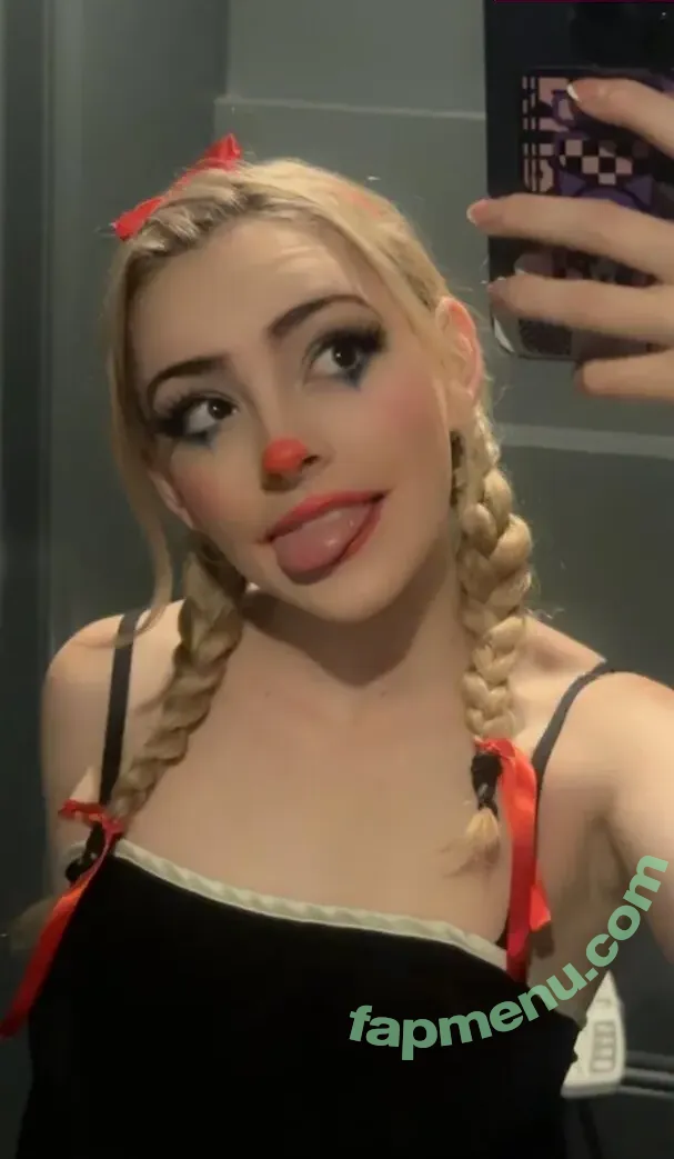 Sylvee nude photo #0052 (Sylveemhm / Sylveey)