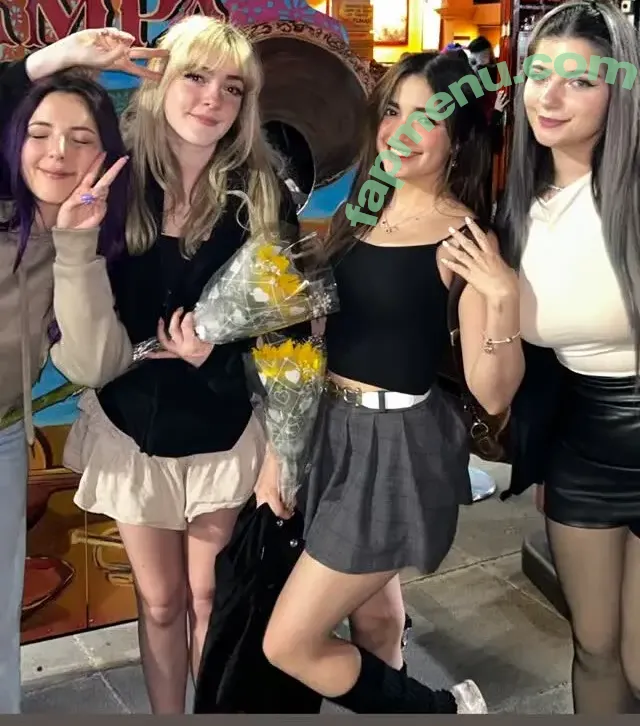 Sylvee nude photo #0064 (Sylveemhm / Sylveey)