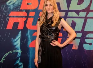 Sylvia Hoeks / sylviahoeks nude photo #0032