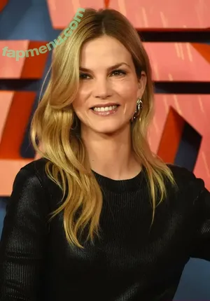 Sylvia Hoeks / sylviahoeks nude photo #0039