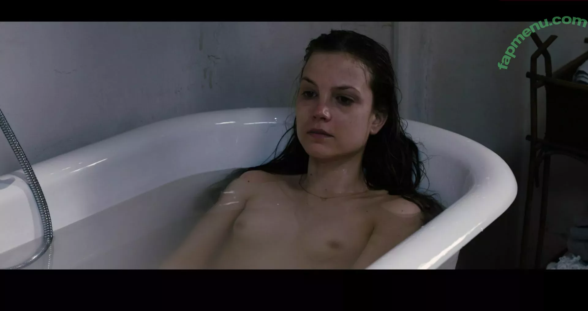 Sylvia Hoeks nude photo #0003 (sylviahoeks)