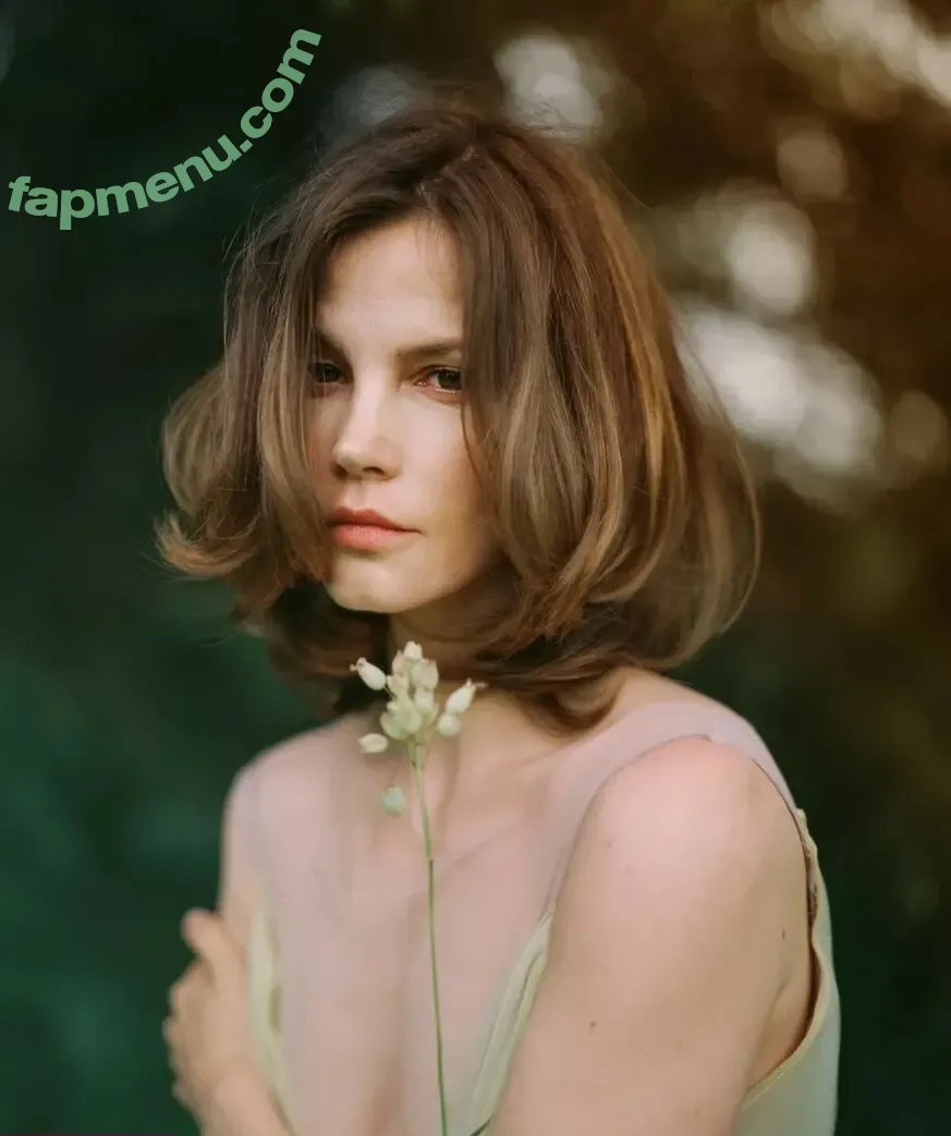Sylvia Hoeks nude photo #0013 (sylviahoeks)