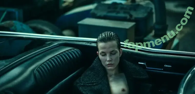 Sylvia Hoeks nude photo #0058 (sylviahoeks)