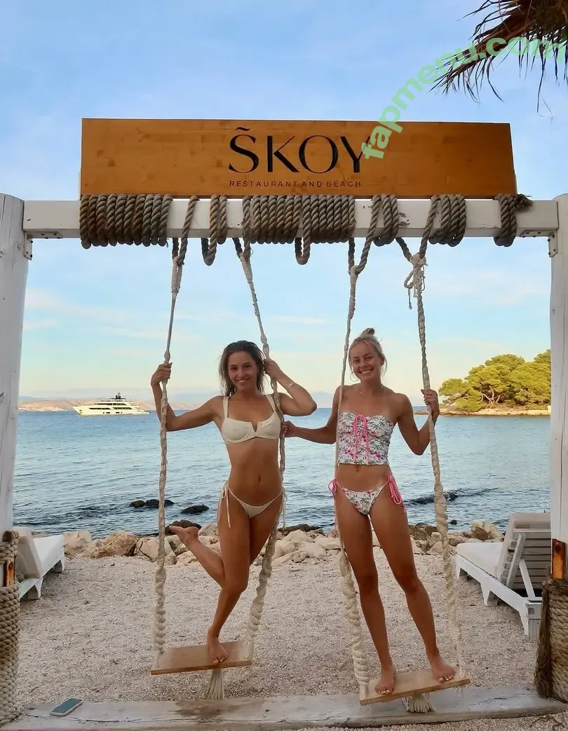 Sylvia Snyders nude photo #0001 (sylviasnyders)