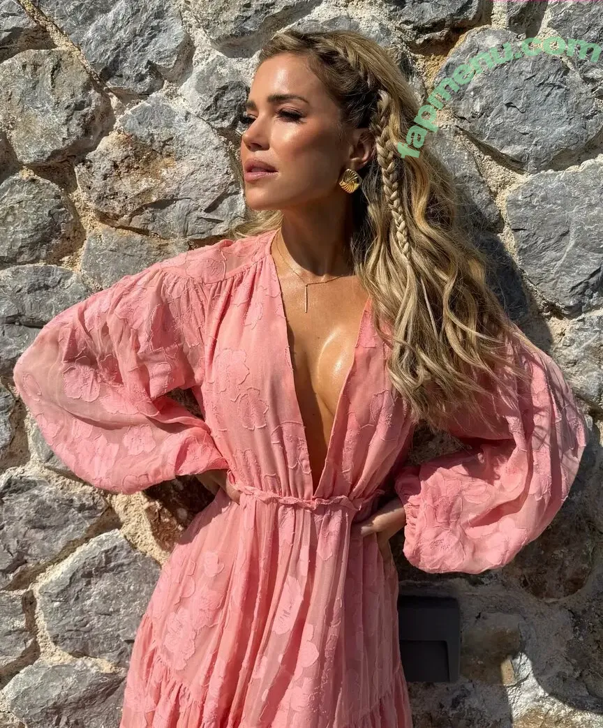 Sylvie Meis nude photo #2938 (MissSMeis / sylvie_meis / sylviemeis)