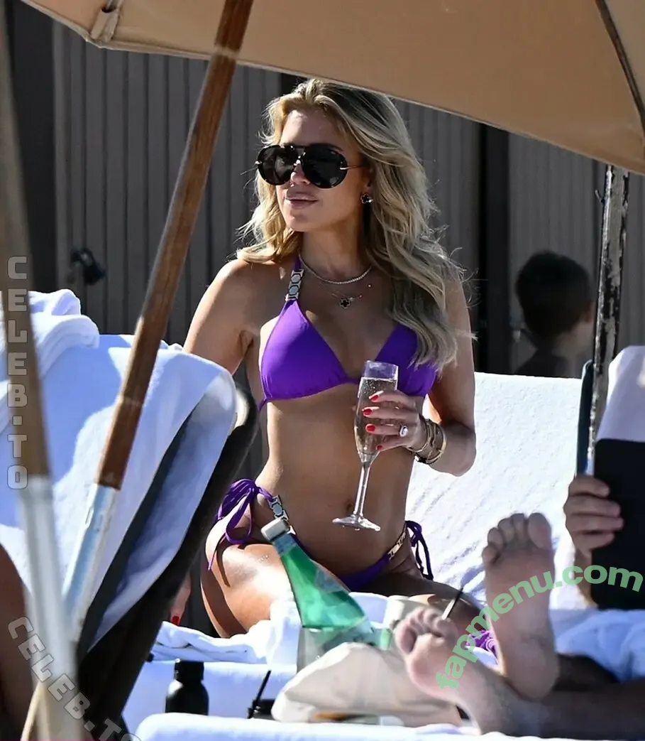 Sylvie Meis nude photo #3458 (MissSMeis / sylvie_meis / sylviemeis)