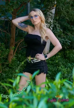 Sylvie Sorrow / sylvie_sorrow nude photo #0011