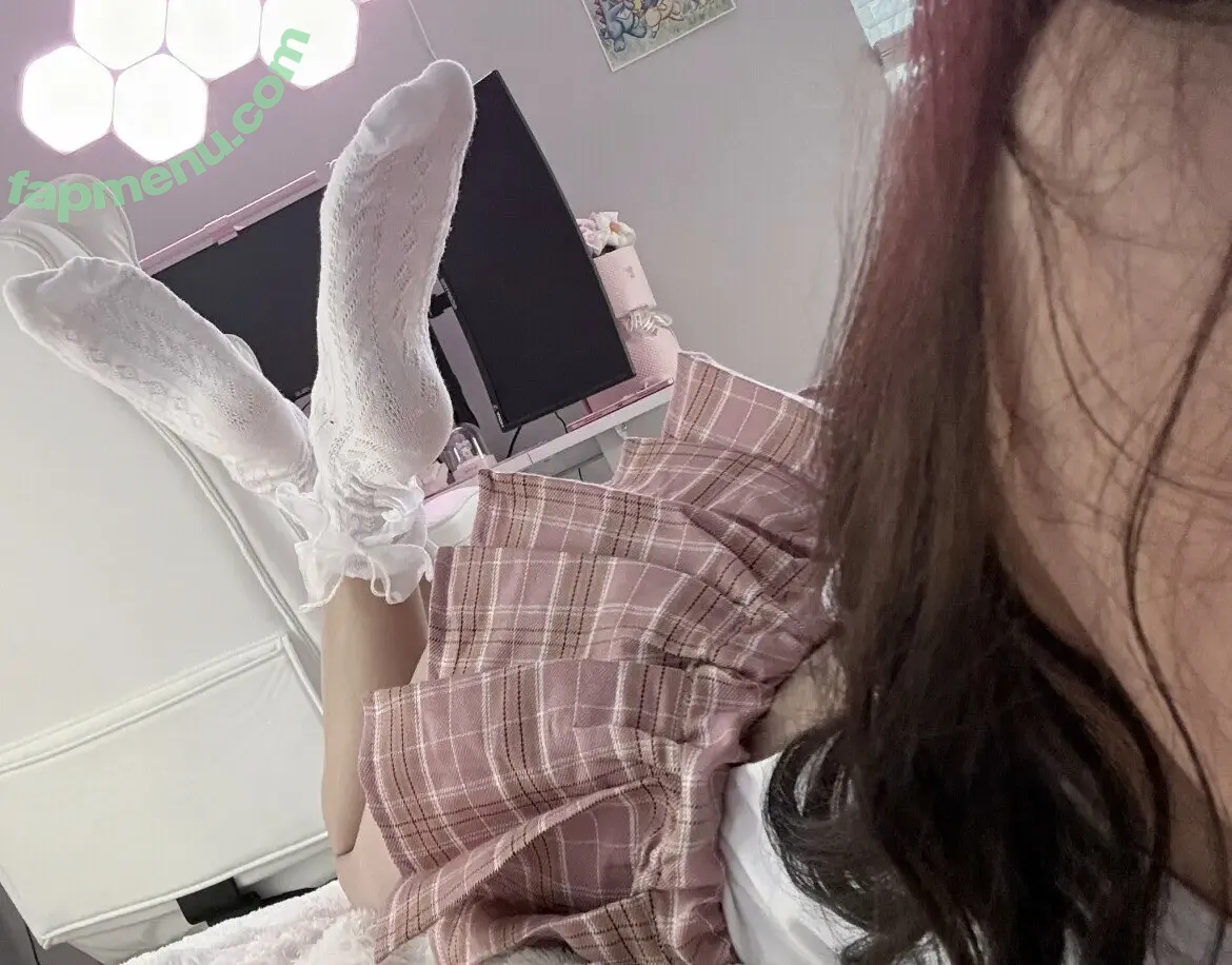 sylviedh nude photo #0086 (sylvieedh)