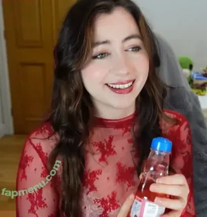 Symbalily nude photo #0021