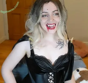 Symbalily nude photo #0024