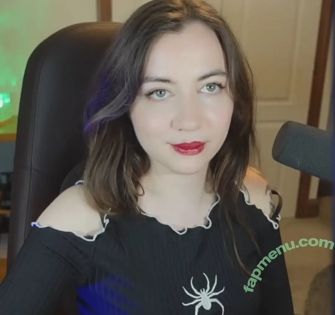 Symbalily nude photo #0040 (Symbalily)