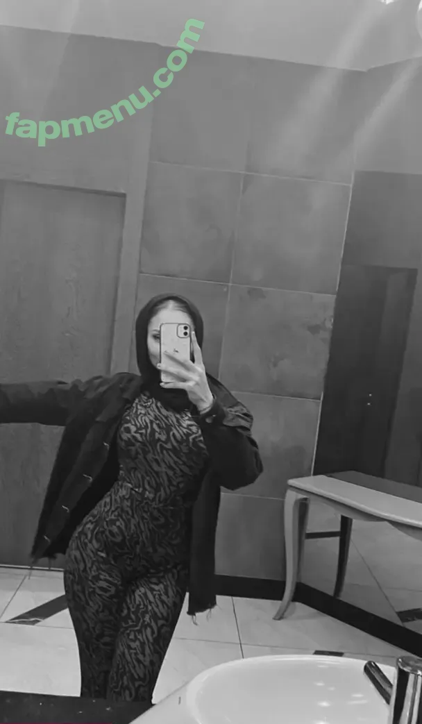 symkyck nude photo #0128 (erothick / symkyckkk)