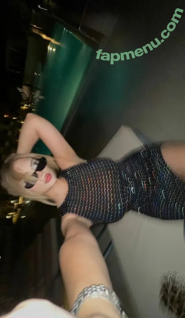 symkyck nude photo #0144 (erothick / symkyckkk)