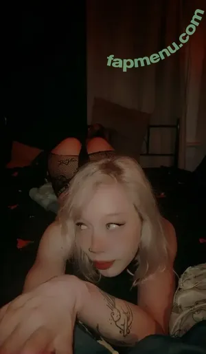  nude photo #0003