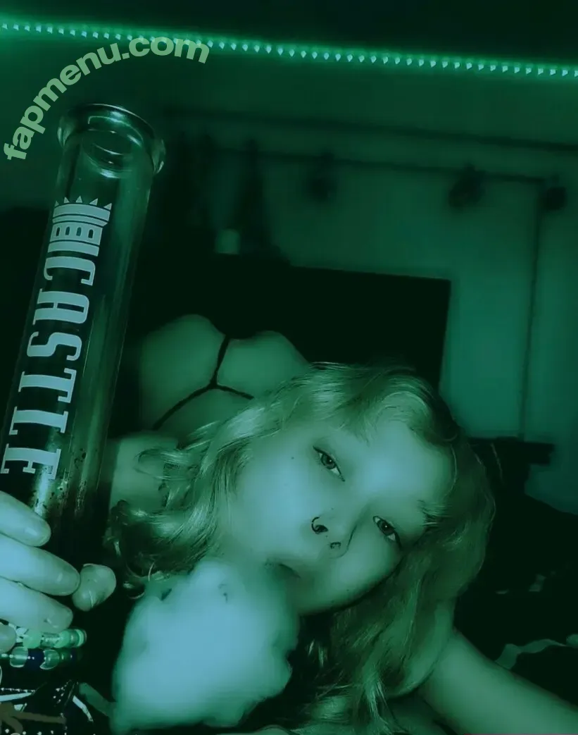 syrenstxr nude photo #0006 (syrenstxr)