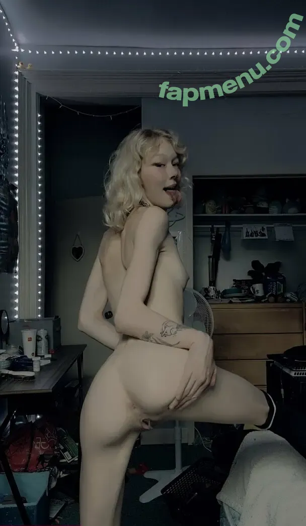 syrenstxr nude photo #0021 (syrenstxr)