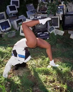 SZA / Solana Rowe / thejad3x nude photo #0003