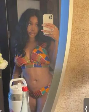 SZA / Solana Rowe / thejad3x nude photo #0054