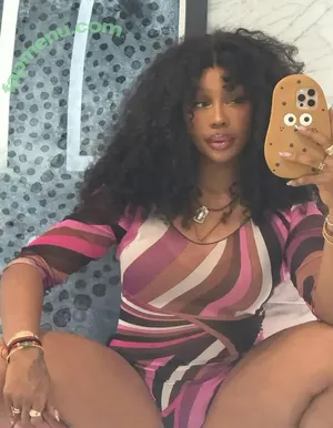 SZA / Solana Rowe / thejad3x nude photo #0424