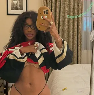 SZA / Solana Rowe / thejad3x nude photo #0460