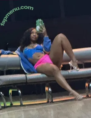 SZA / Solana Rowe / thejad3x nude photo #0469