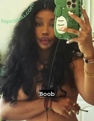 SZA / Solana Rowe / thejad3x nude photo #0491