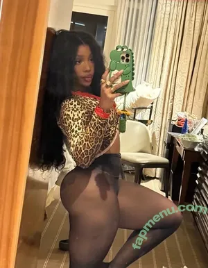 SZA / Solana Rowe / thejad3x nude photo #0498