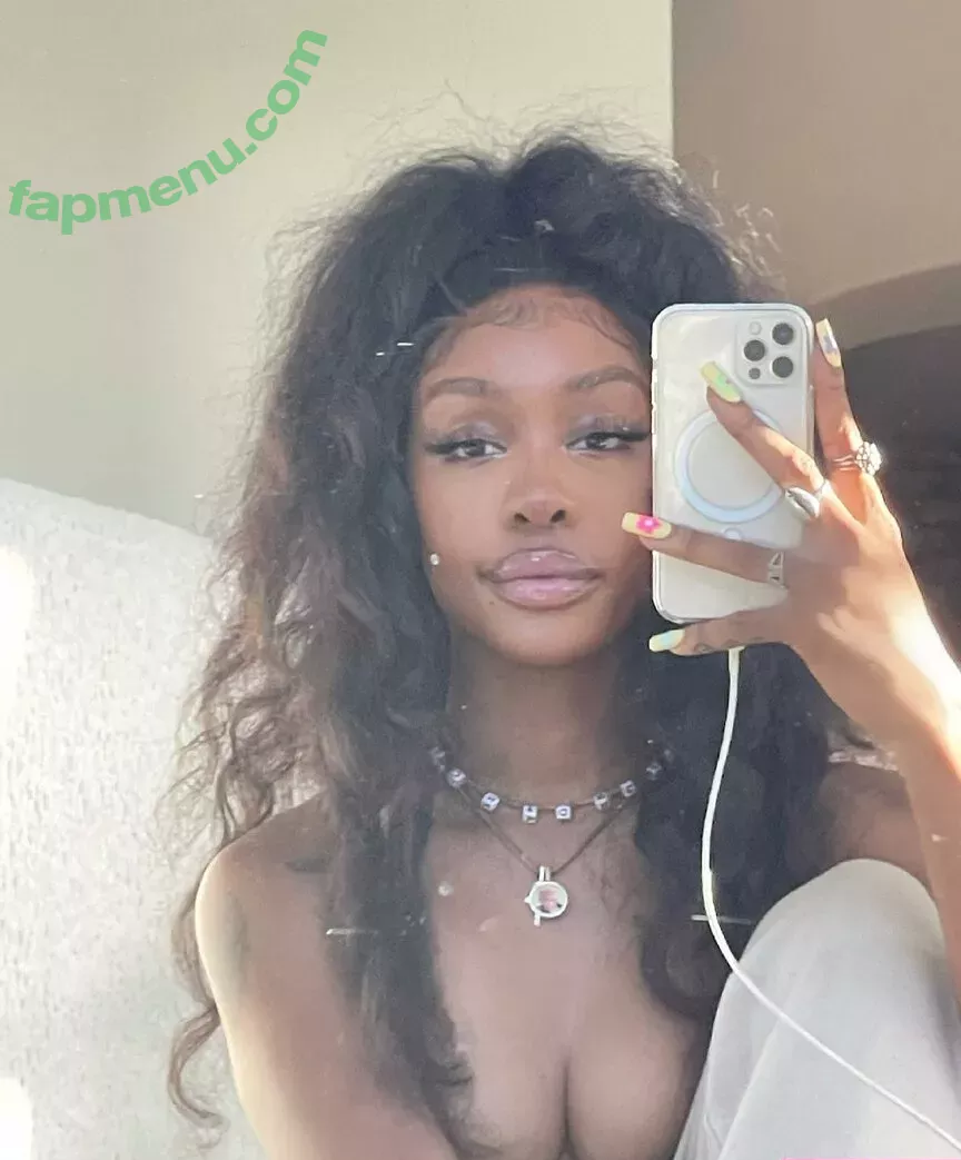 SZA nude photo #0025 (Solana Rowe / thejad3x)