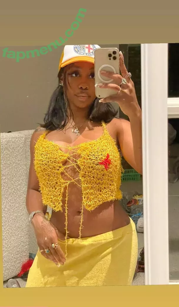 SZA nude photo #0042 (Solana Rowe / thejad3x)