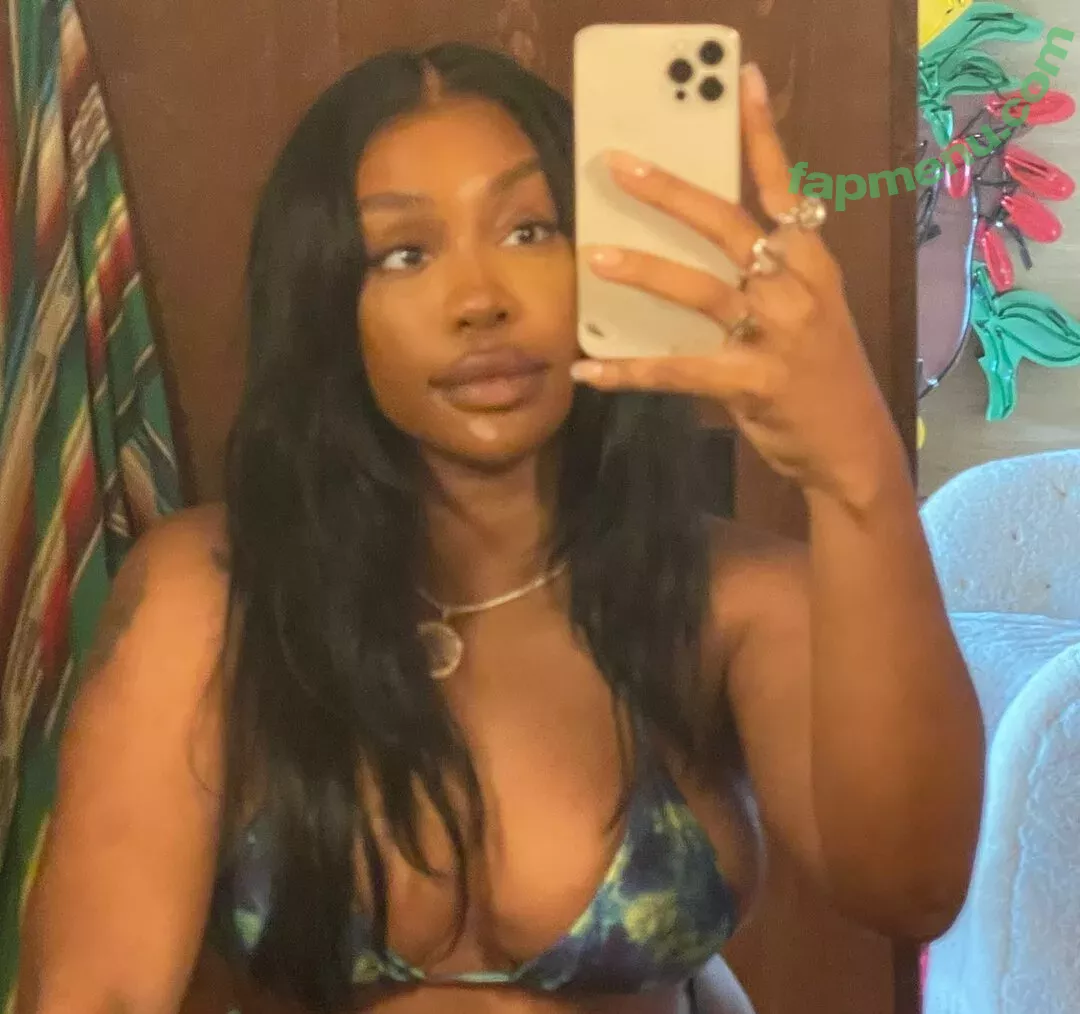 SZA nude photo #0046 (Solana Rowe / thejad3x)