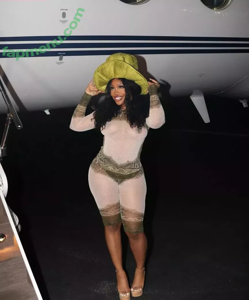 SZA nude photo #0056 (Solana Rowe / thejad3x)