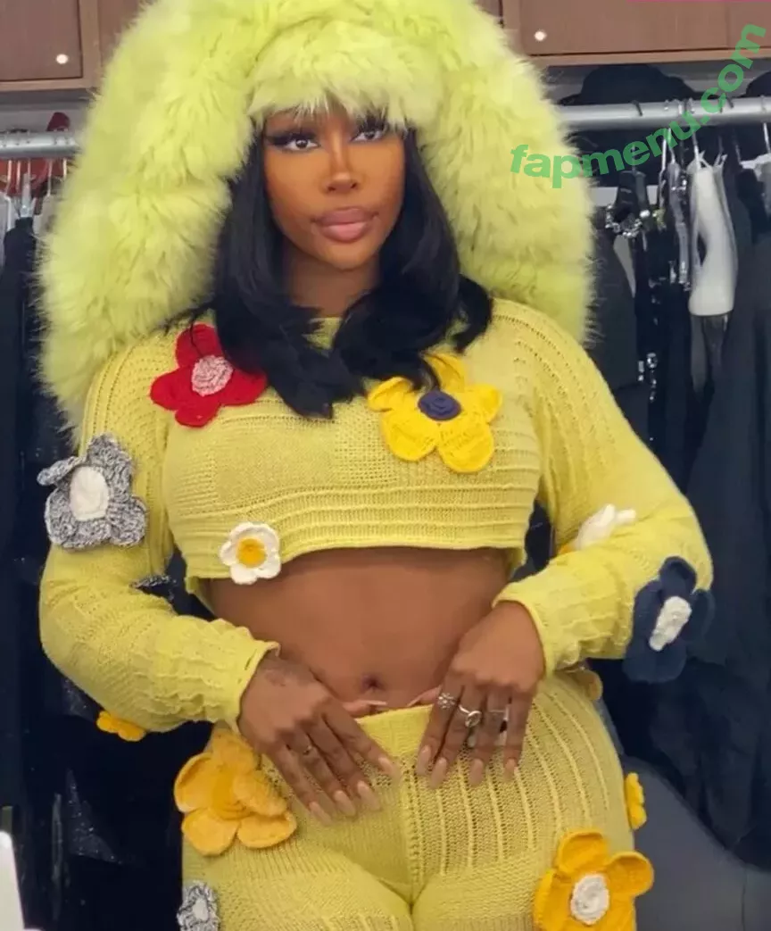 SZA nude photo #0057 (Solana Rowe / thejad3x)