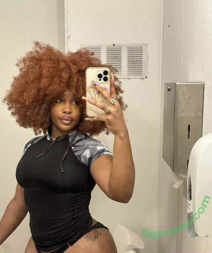 SZA nude photo #0085 (Solana Rowe / thejad3x)