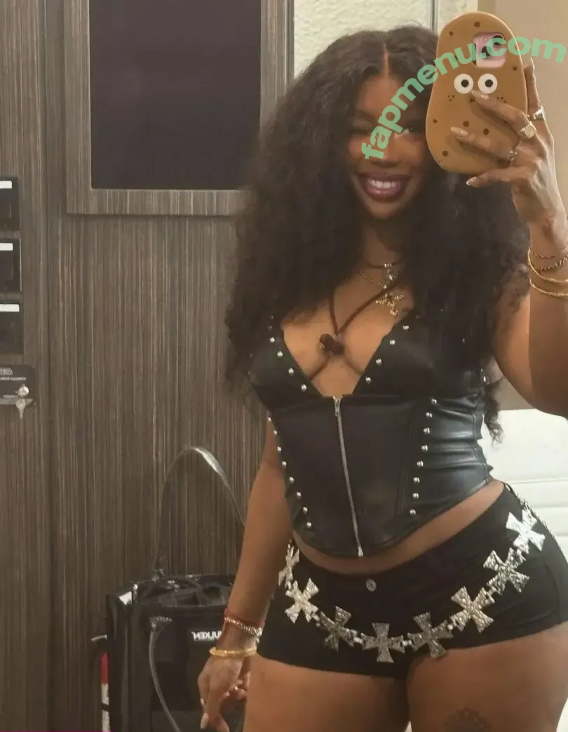 SZA nude photo #0502 (Solana Rowe / thejad3x)