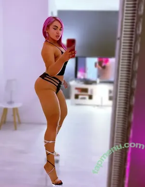  nude photo #0002