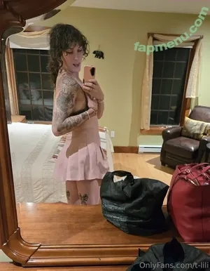 t-lili / tadevosyanlili nude photo #0025